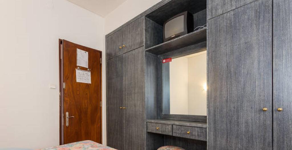 Hotel Residencial Miramar Quarteira Pokoj fotografie